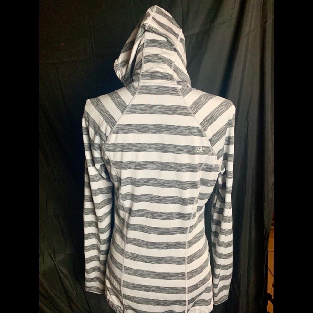 Exercise jacket - Picture 2 of 6